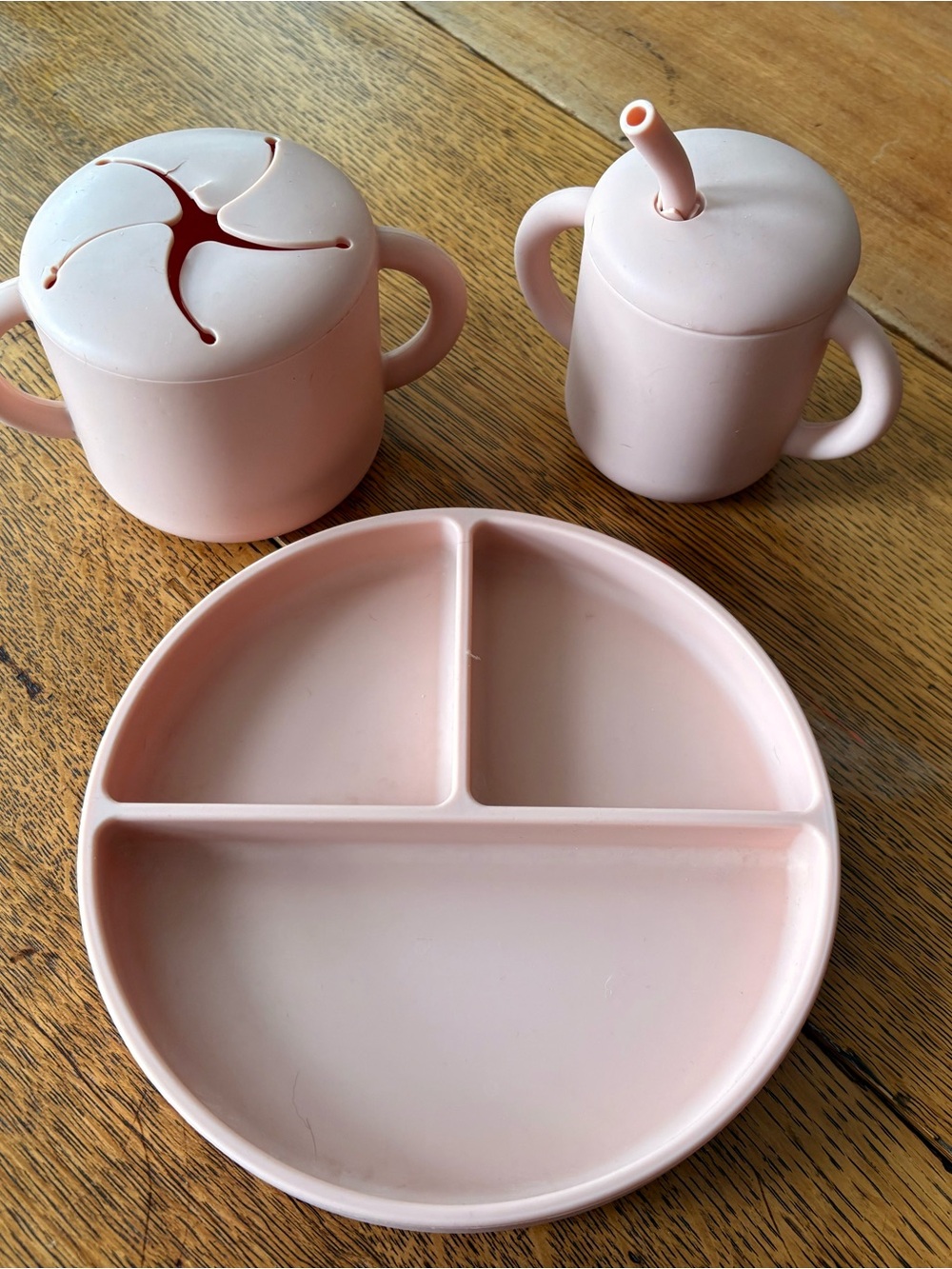 Munchkin Blush Pink Silicone Divided Plate with Snack Cup and Sippy